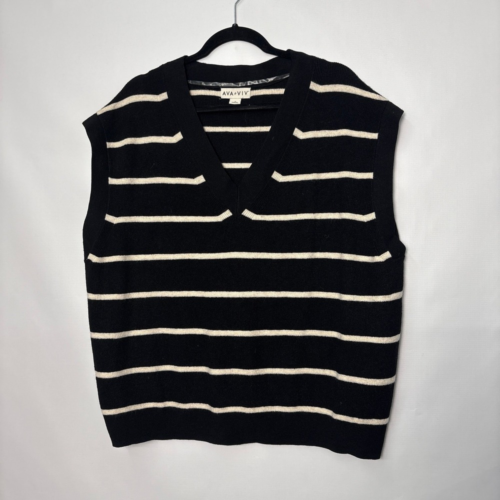Ava & Viv Womens 1X Black White Striped V-Neck Sweater Vest Plus Size Academia